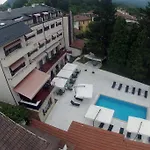 Hotel Par Avion 3*
