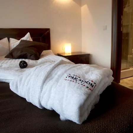 Par Avion Hotel