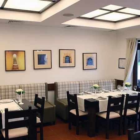 Szálloda Par Avion Aprilci