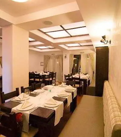 Par Avion Hotel 3*