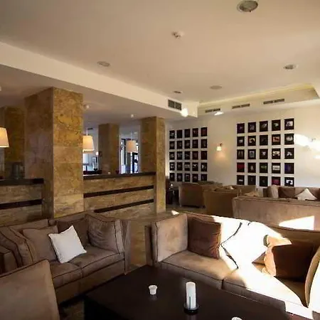 Hotel Par Avion 3*
