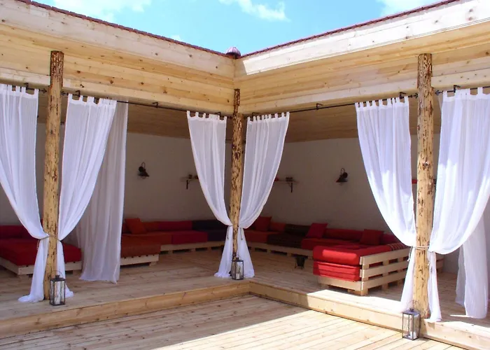 帕阿维恩酒店 阿普里尔齐